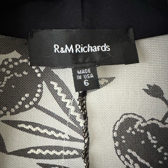 R&M RICHARDS Black Mesh Floral Shimmer 3/4Th Sleeves Size 6 Kimono BNWT - Picture 4 of 5